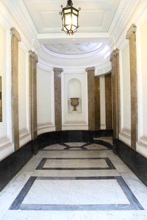 Tourist House 2* Rom