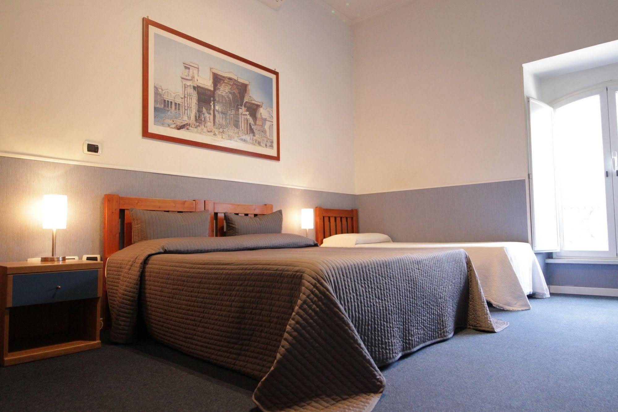 Tourist House 2* Rom